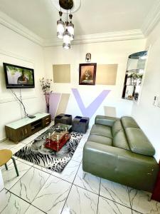 Gallery image of Studio B4 Fustel City, Bonamoussadi Santa Lucia, WiFi, Chaînes TV, gardien in Douala