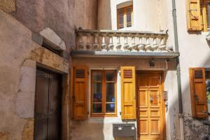 Zdjęcie z galerii obiektu 'La Maison' City House in the historic Annecy w Annecy