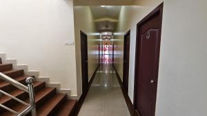 Fotografie z fotogalerie ubytování Hotel RJ INN v destinaci Kodaikānāl