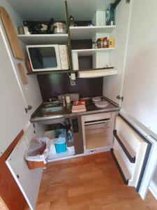 Gallery image of Koster Sweden, Sydkoster, cabin, stuga, beachfront, strandnära, 4 beds, WIFI in Sydkoster