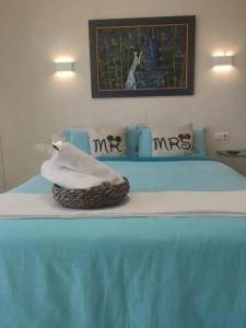 A bed or beds in a room at Welcoming studio in Torremolinos 45 m² with shared pool