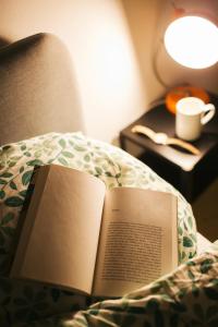 Letto o letti in una camera di ZlatAir Black Boutique Chalets