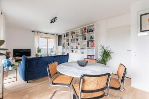 Posedenie v ubytovaní Magnifique appartement Paris, bord du canal