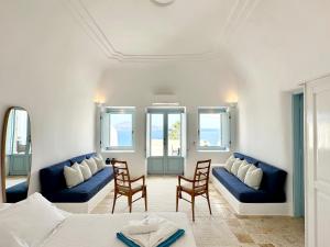 Χώρος καθιστικού στο Ilia Oia +57 φωτογραφίες