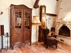 Fotografie z fotogalerie ubytování Aumônerie v destinaci Flavigny-sur-Ozerain