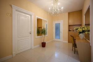 Fotografie z fotogalerie ubytování 03 Ish-Blloku apartment v destinaci Tirana
