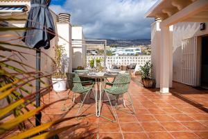 Balkón nebo terasa v ubytování Dachterrassen Wohnung Teneriffa