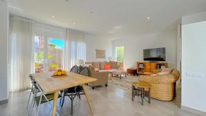 Posezení v ubytování Vivalidays Greco House - Pineda de Mar