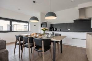 Η κουζίνα ή μικρή κουζίνα στο Hello Zeeland - Veerse Wende - Lamsoor 7