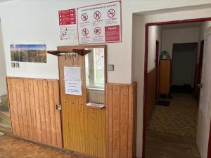 Fuajee või vastuvõtt majutusasutuses Sleep & Go Velké Popovice