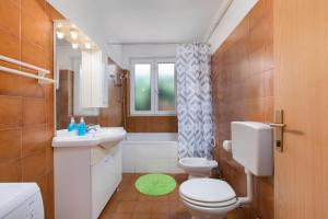 Phòng tắm tại Apartmani Mira +18 ảnh