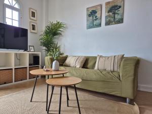 TV a/nebo společenská místnost v ubytování Chacorche 3