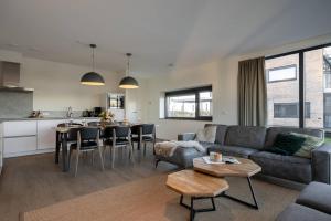 Η κουζίνα ή μικρή κουζίνα στο Hello Zeeland - Veerse Wende - Zeekraal 8 +25 φωτογραφίες