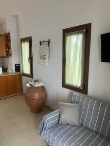 Photo de la galerie de l'établissement Panorama Appartment, à Agia Marina 10 autres photos