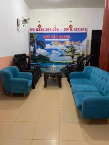 Posezení v ubytování Khách Sạn Phú Lộc