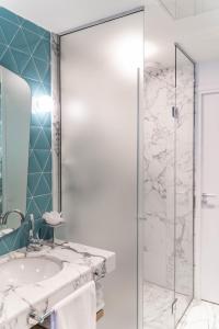 Koupelna v ubytování Hôtel Artus