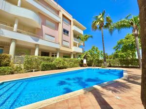 Bazén v ubytování Vilamoura Lovely Beach Stay With Pool by Homing nebo v jeho okolí