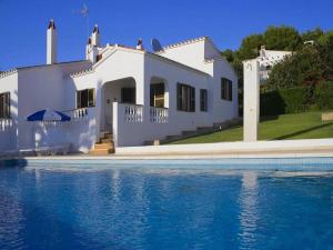 Basen w obiekcie Casa Sud - A Family-Friendly Villa With Pool, And 3 Bedrooms lub w pobliżu