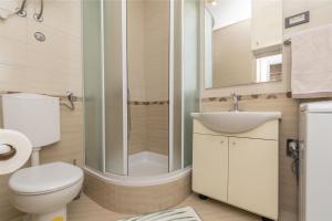 Kúpeľňa v ubytovaní Apartment JoviZ