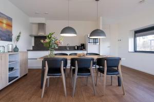 Η κουζίνα ή μικρή κουζίνα στο Hello Zeeland - Veerse Wende - Lamsoor 5