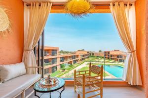 La alberca dentro o cerca de Évasion à NORIA - Vue Piscine et Charme Local 27 fotos más
