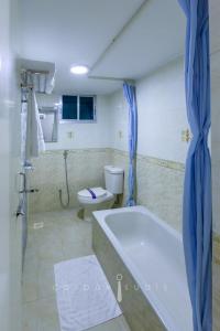 Koupelna v ubytování SEL Nibash Hotel & Serviced Apartments