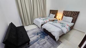Fabulous Villa Rooms near Airport客房内的一张或多张床位