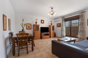 TV a/nebo společenská místnost v ubytování Echizzo