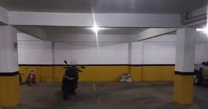 Mynd úr myndasafni af Suíte no Coração de Canela WiFi Calefação 10m Catedral e Box Coberto Carro í Canela