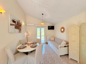 Posezení v ubytování Myrtos Hotel