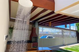 500m PRAIA de Taperapuan; 2 quartos; WiFi 300mbs; 2 pavimento; Churrasqueira; Chuveirão; Estacionamento Gratuito 1 carro