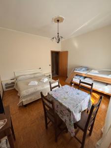 A bed or beds in a room at Villa Rita