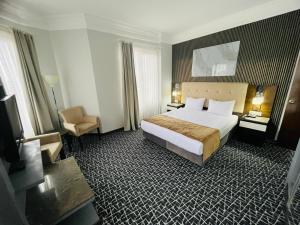 City Center Hotel Taksim İstanbul客房内的一张或多张床位