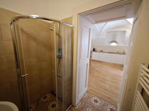 Ένα μπάνιο στο Clasic Studio Central +72 φωτογραφίες