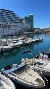 Fotografie z fotogalerie ubytování Il Talismano-In città -vicino al mare v destinaci Savona