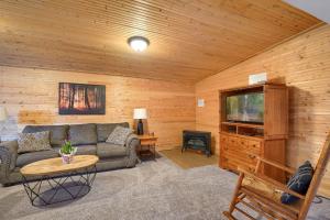 Χώρος καθιστικού στο Wyandot Woods - Cape Cod