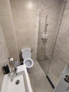 Ένα μπάνιο στο Casa Dobro Dubova