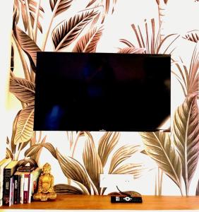 TV a/nebo společenská místnost v ubytování Tribord Holiday House