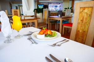 Comida no hotel ou em algum lugar perto