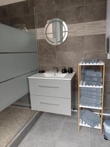 Koupelna v ubytování Appartements Turquoise 2 pers - L'Artdu'Net -