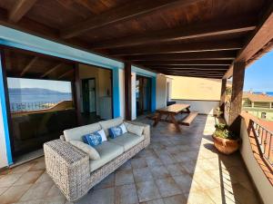 Balkón alebo terasa v ubytovaní Cala Gonone house