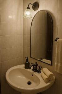 Koupelna v ubytování El Oasis Hotel