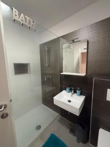 Koupelna v ubytování LUXURY APARTMENT KALA 2
