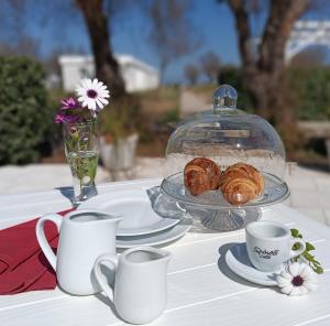 Jídlo v hotelu nebo okolí + 149 fotografií