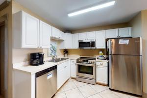 Η κουζίνα ή μικρή κουζίνα στο Plantation East #3218