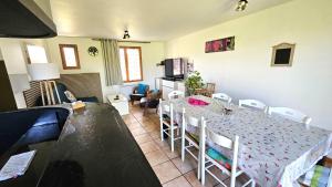 Χώρος καθιστικού στο Domaine des Moizons, Le Figuier