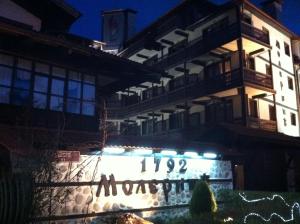Budova, kde se hotel nachází