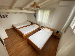 Postel nebo postele na pokoji v ubytování Villa Chérie 120m2 - Bord de Mer - Olmuccio 9 pers