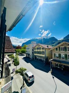 Nespecifikovaný výhled na hory nebo výhled na hory při pohledu z hotelu