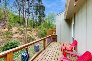 Gallery image of Mountain Breeze in Townsend